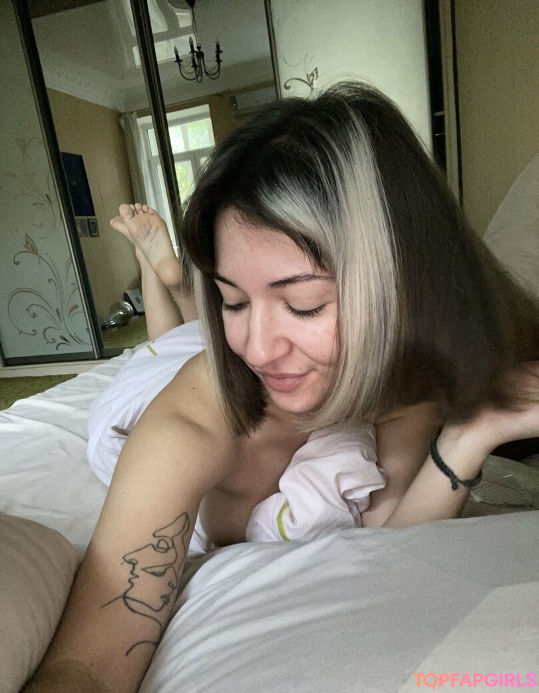 Foto desnuda filtrada de OnlyFans de Agentgirl20 #25 Foto desnuda filtrada de OnlyFans de Agentgirl20 #25