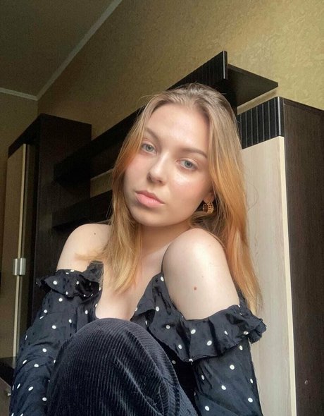 Foto desnuda filtrada de OnlyFans de Moonless