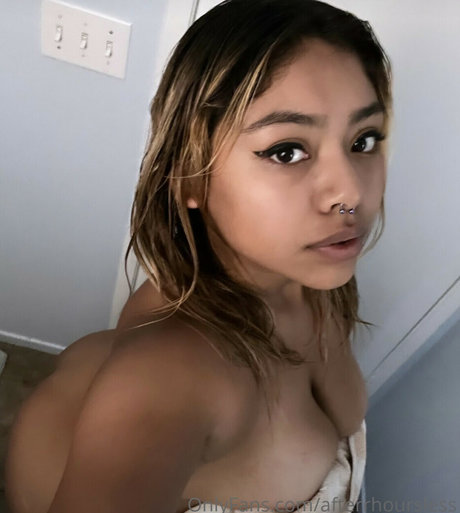 Leslie Luv
