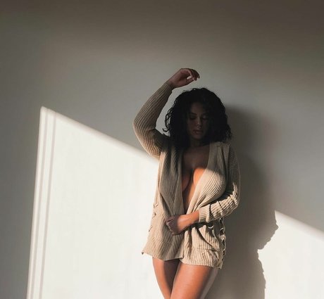 Foto desnuda filtrada de OnlyFans de Sophia Cardinez