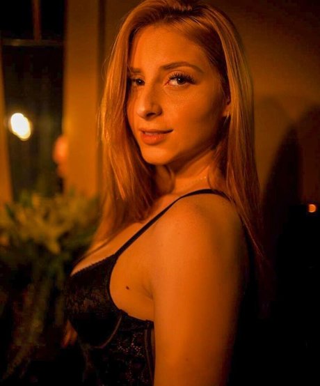 Ana Rezende