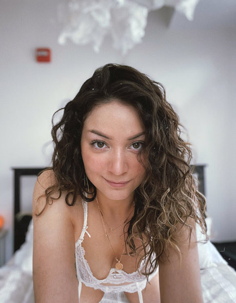 Sandyinlacefree
