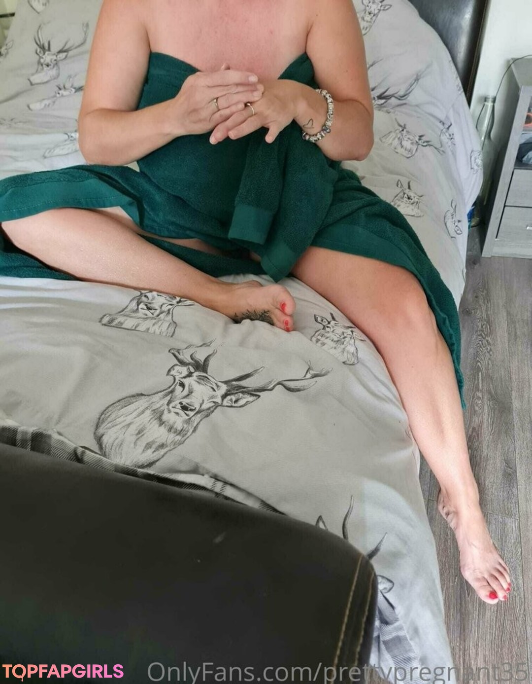 Foto desnuda filtrada de OnlyFans de Prettypregnant35 #118 Foto desnuda filtrada de OnlyFans de Prettypregnant35 #118