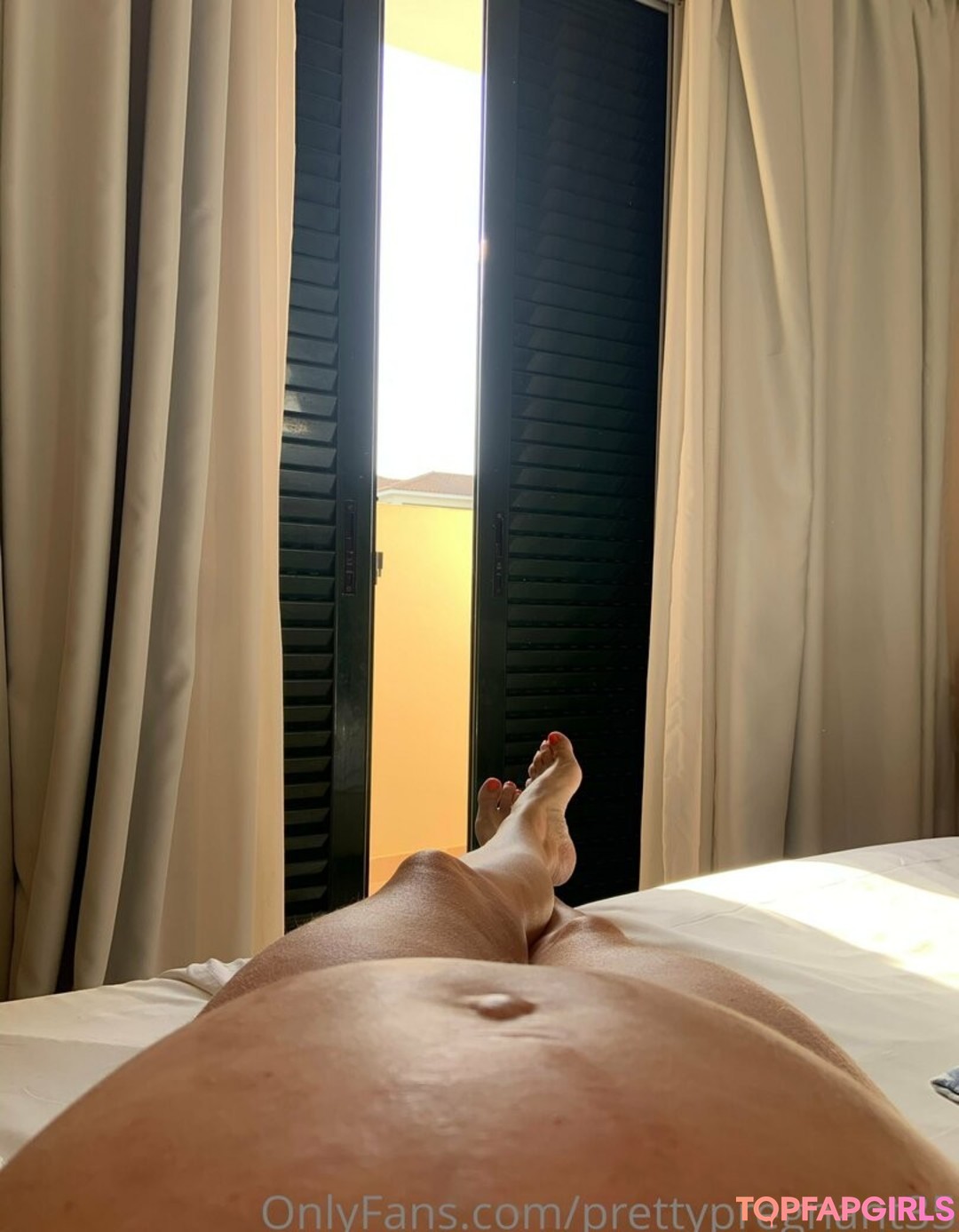 Foto desnuda filtrada de OnlyFans de Prettypregnant35 #131 Foto desnuda filtrada de OnlyFans de Prettypregnant35 #131