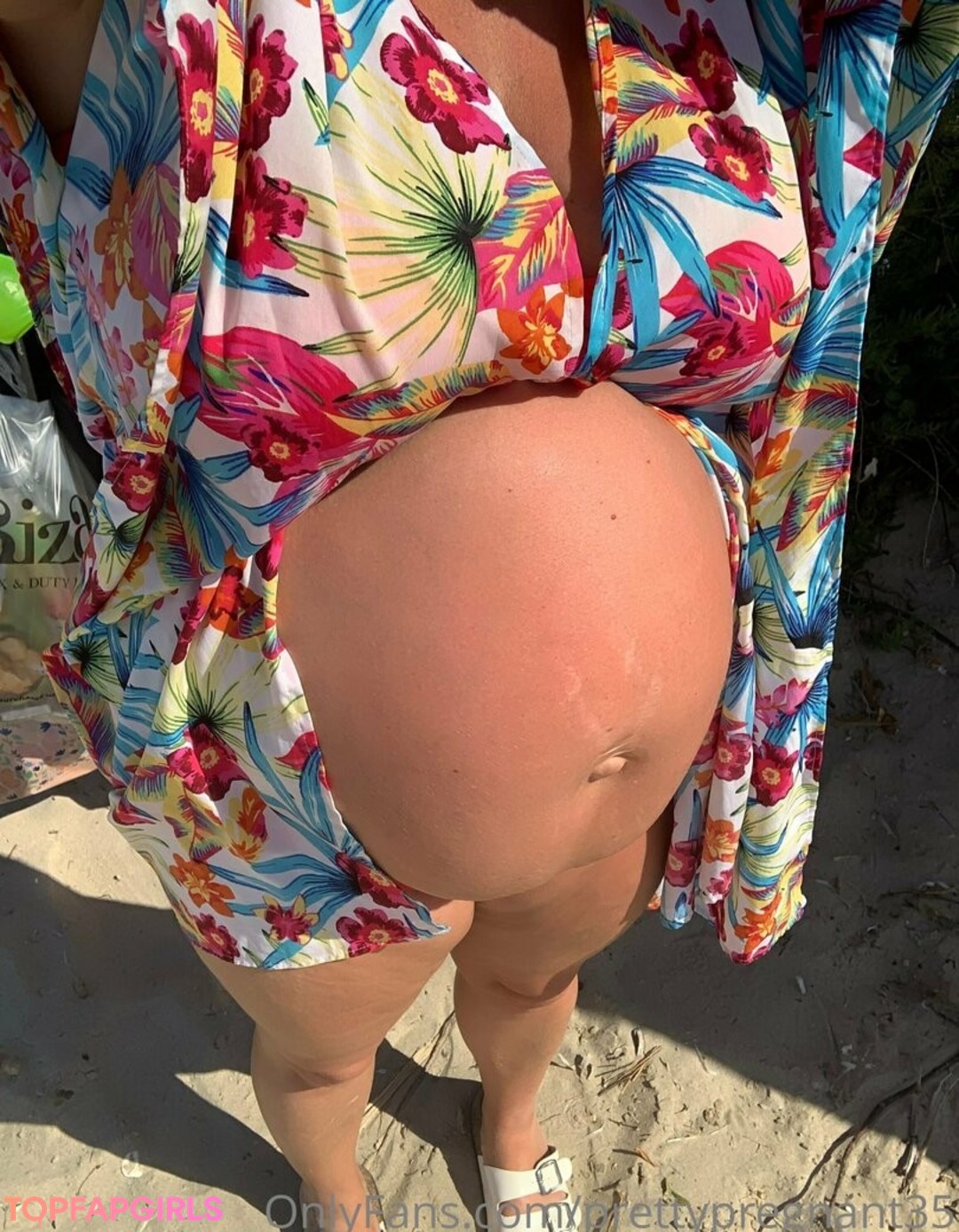 Foto desnuda filtrada de OnlyFans de Prettypregnant35 #138 Foto desnuda filtrada de OnlyFans de Prettypregnant35 #138