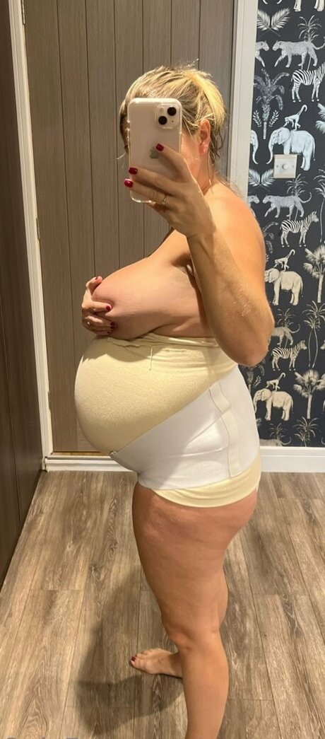 Prettypregnant35