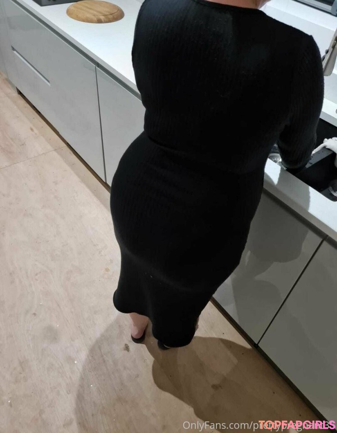 Foto desnuda filtrada de OnlyFans de Prettypregnant35 #7 Foto desnuda filtrada de OnlyFans de Prettypregnant35 #7