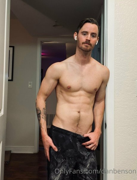 Foto desnuda filtrada de OnlyFans de Danbenson
