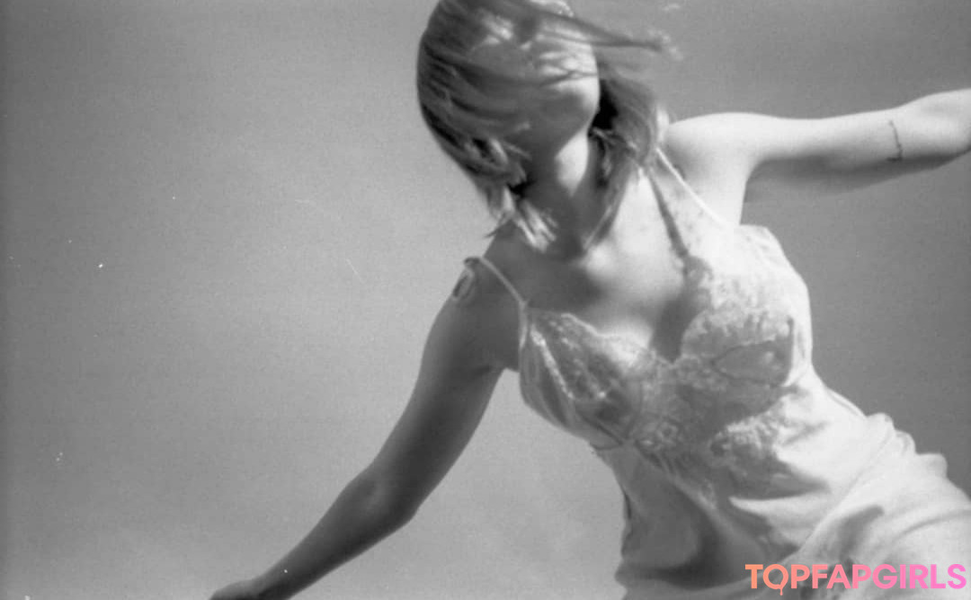 Foto desnuda filtrada de OnlyFans de Agnese Innocente #555 Foto desnuda filtrada de OnlyFans de Agnese Innocente #555