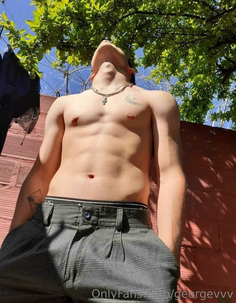 Foto desnuda filtrada de OnlyFans de Georgevvv