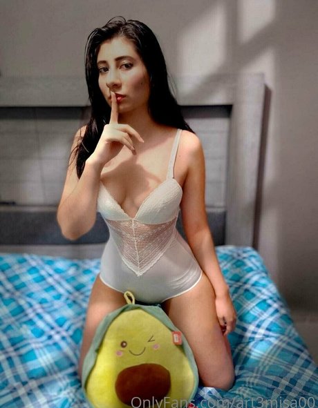 Art3misa00