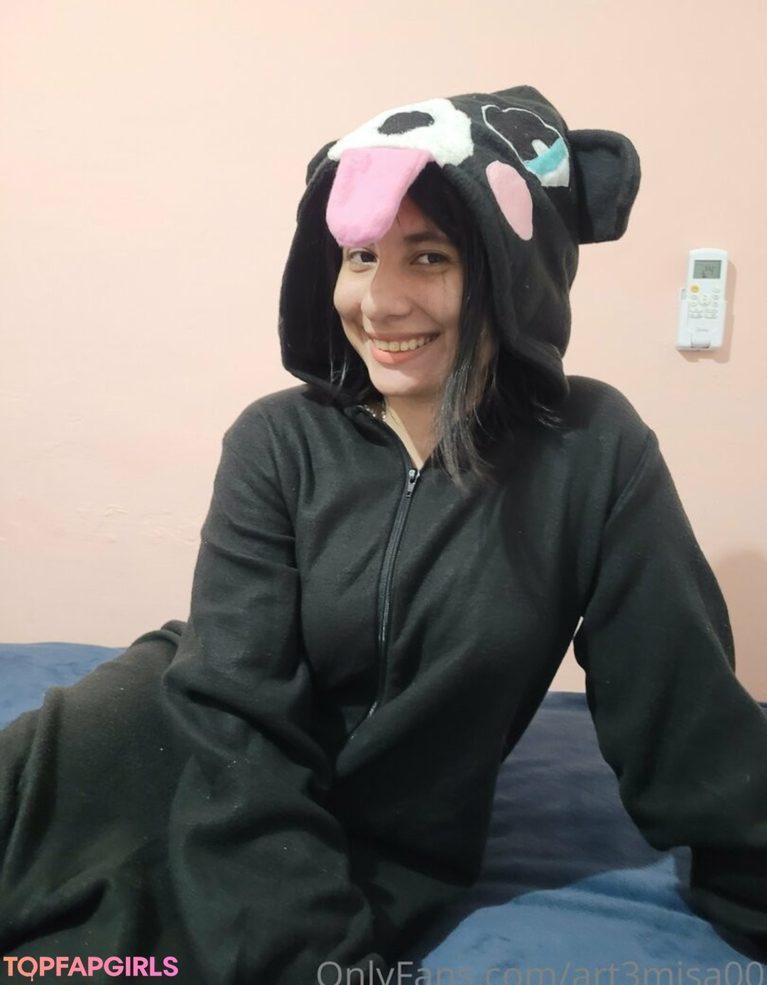 Foto desnuda filtrada de OnlyFans de Art3misa00 #42 Foto desnuda filtrada de OnlyFans de Art3misa00 #42