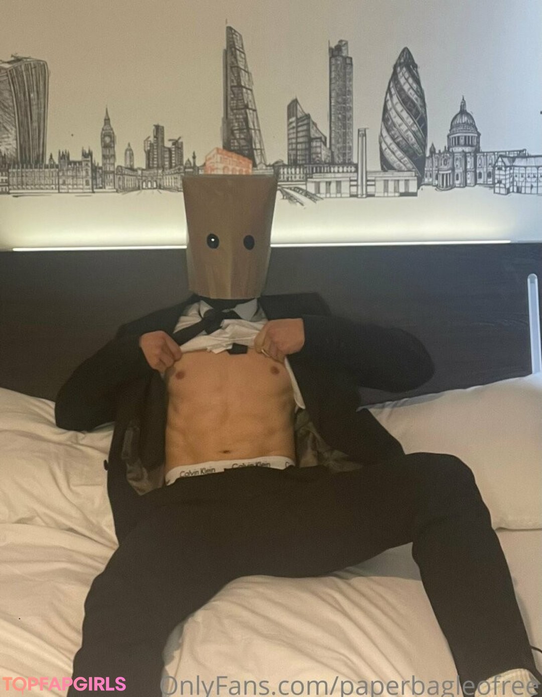 Foto desnuda filtrada de OnlyFans de Paperbagfree #84 Foto desnuda filtrada de OnlyFans de Paperbagfree #84