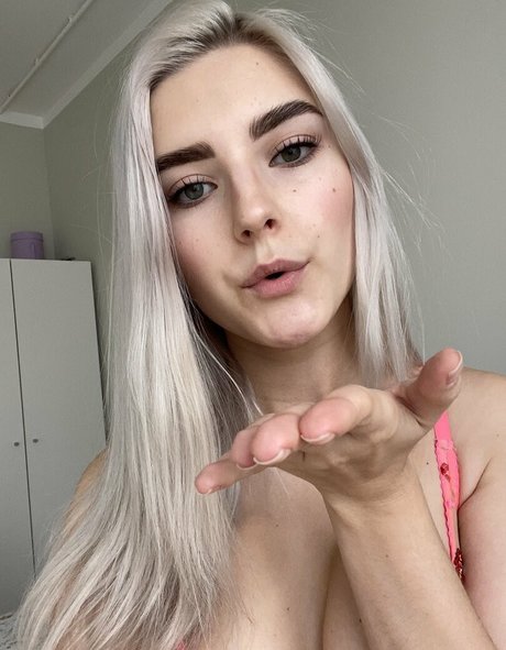 EvaElfie