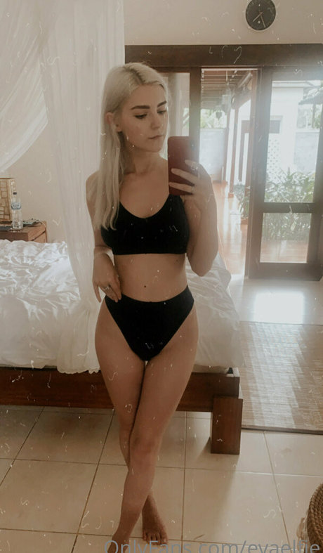 EvaElfie
