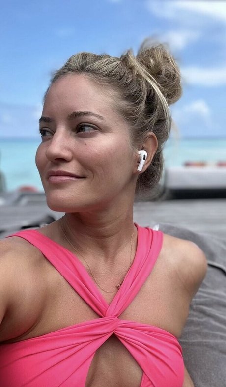 Foto desnuda filtrada de OnlyFans de Ijustine