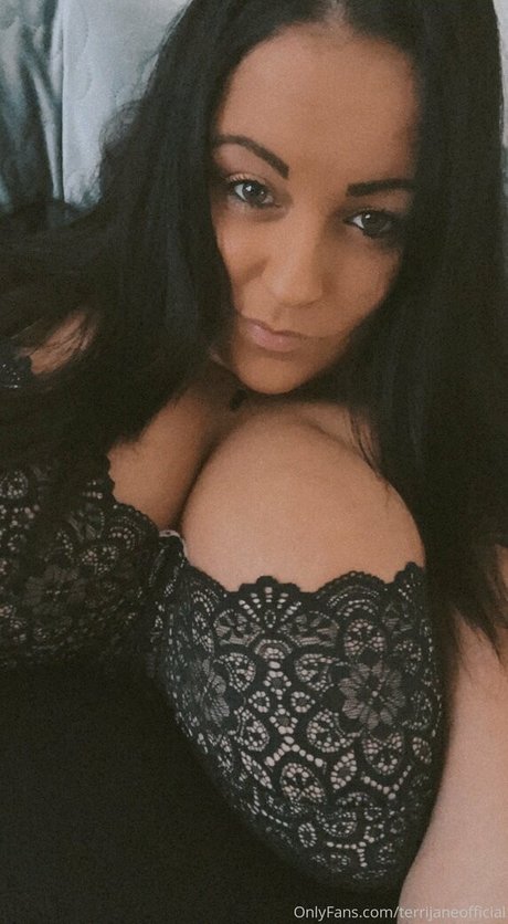 Foto desnuda filtrada de OnlyFans de Terrijaneofficial