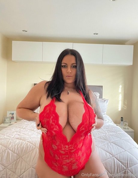 Foto desnuda filtrada de OnlyFans de Terrijaneofficial