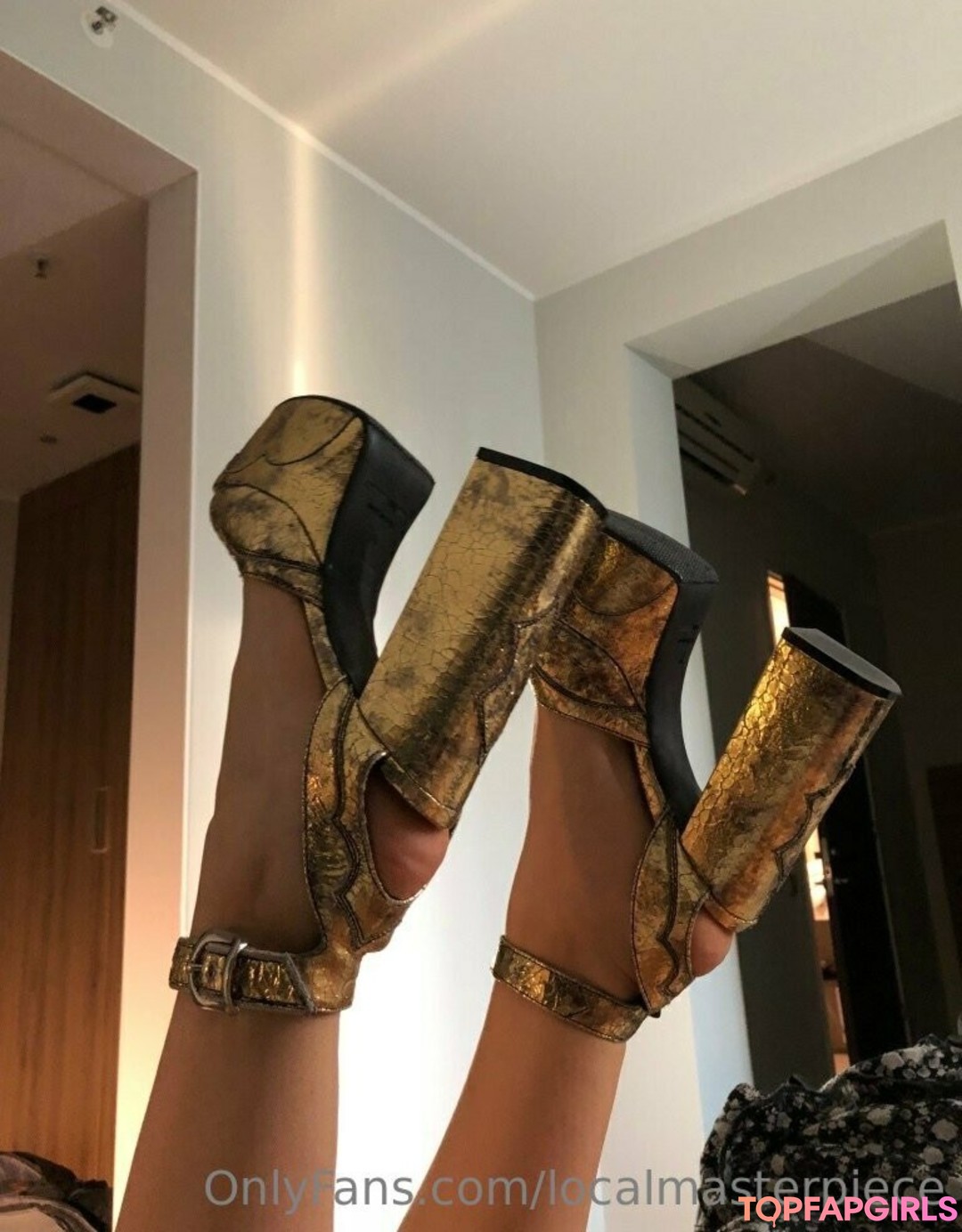 Foto desnuda filtrada de OnlyFans de Localmasterpiece #72 Foto desnuda filtrada de OnlyFans de Localmasterpiece #72