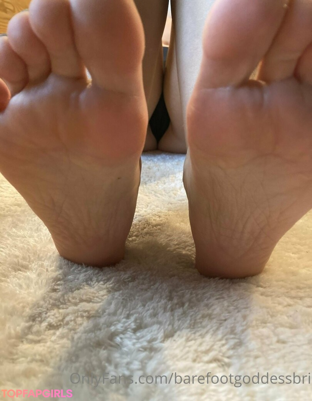 Foto desnuda filtrada de OnlyFans de Barefootgoddessbri #27 Foto desnuda filtrada de OnlyFans de Barefootgoddessbri #27