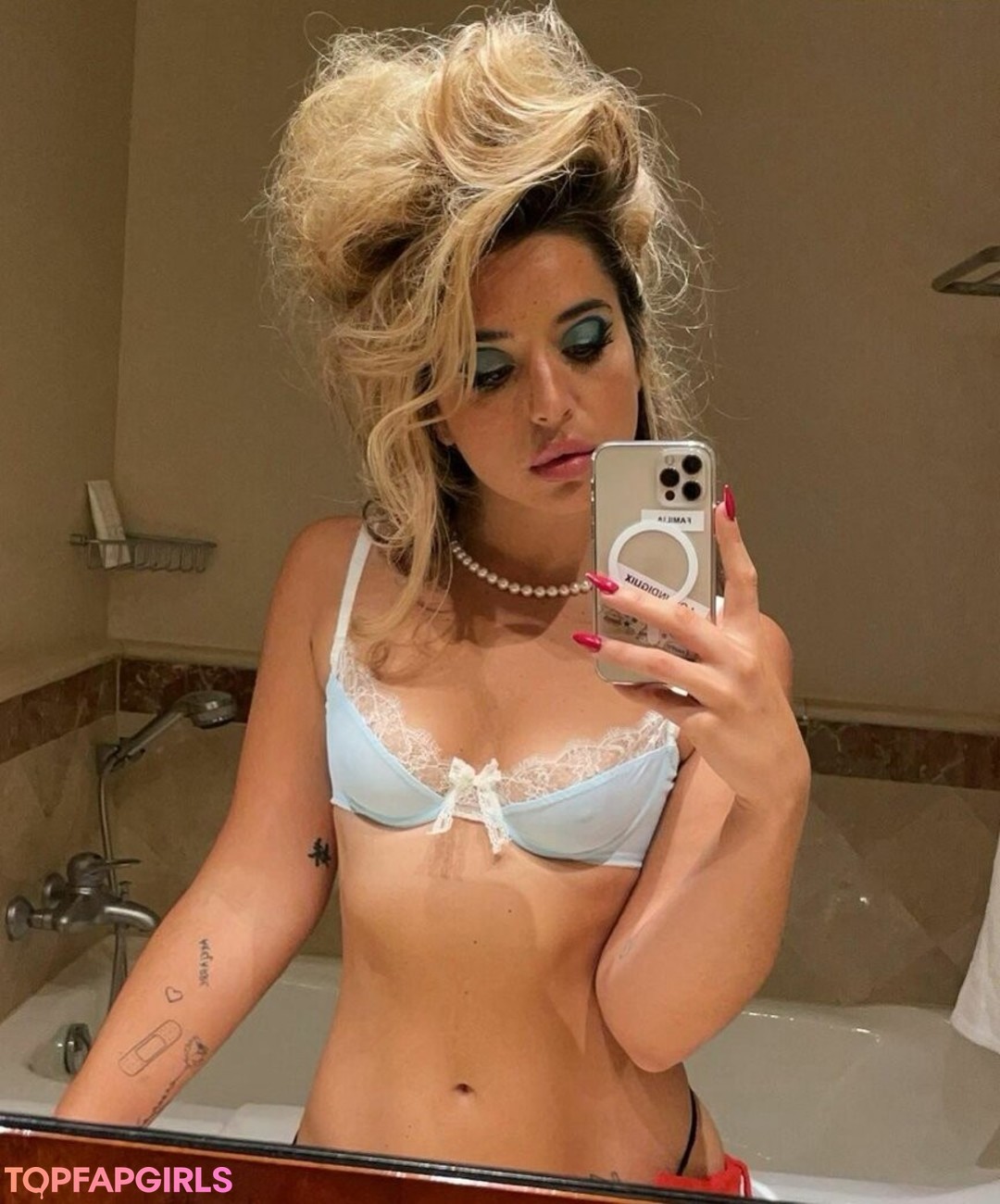 Foto desnuda filtrada de OnlyFans de Lola Indigo #47 Foto desnuda filtrada de OnlyFans de Lola Indigo #47