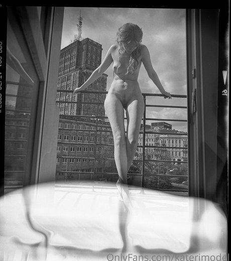 Foto desnuda filtrada de OnlyFans de Kate Ri