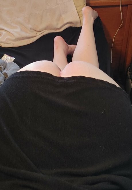 Foto desnuda filtrada de OnlyFans de Vintagewitchteaze