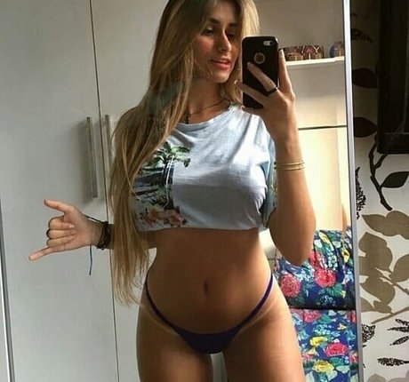 Foto desnuda filtrada de OnlyFans de Debora Borgie