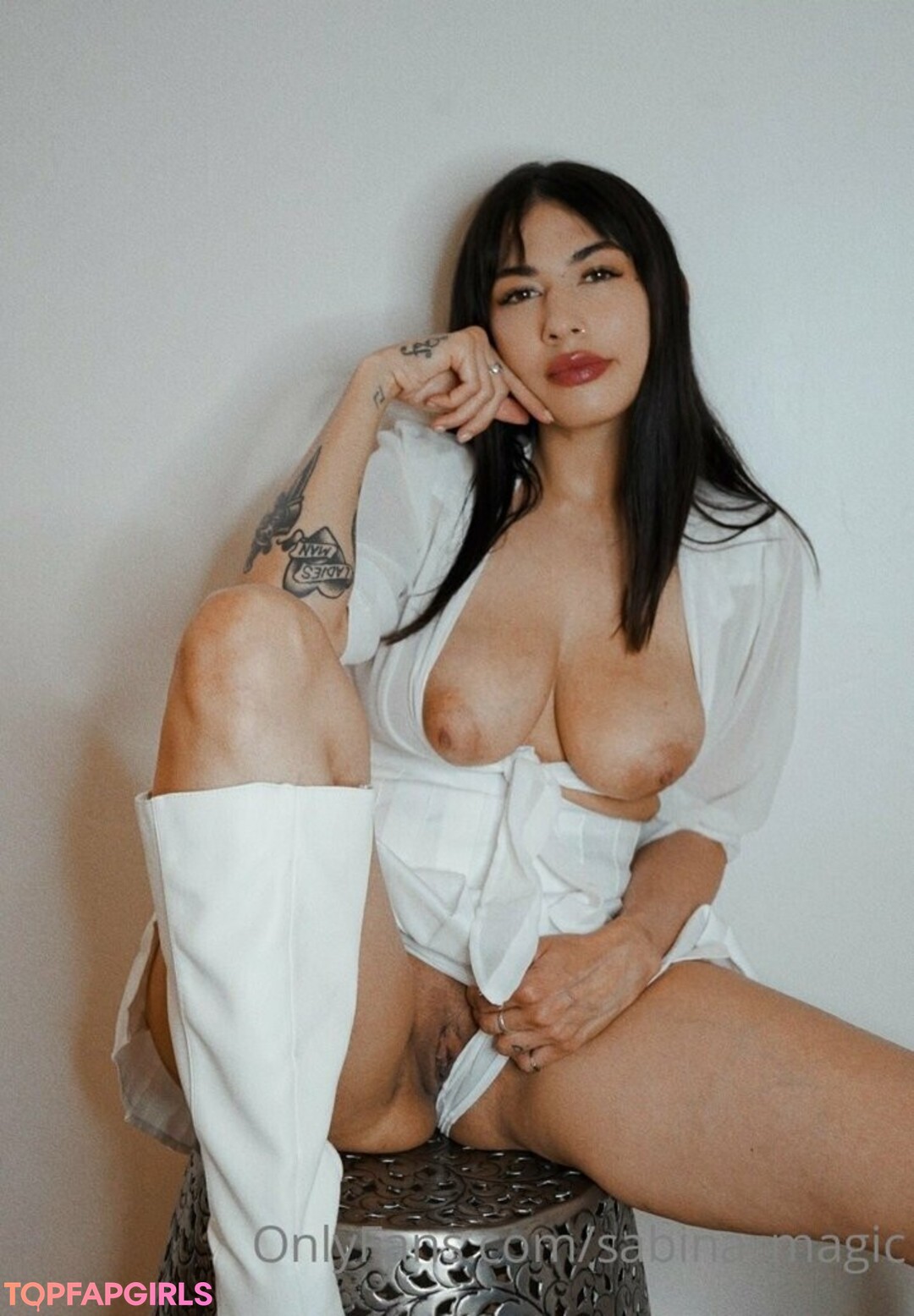 Foto desnuda filtrada de OnlyFans de Sabina Magic #7 Foto desnuda filtrada de OnlyFans de Sabina Magic #7
