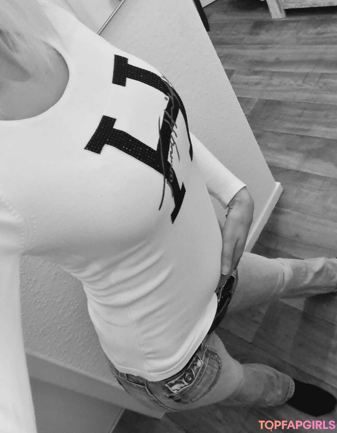 Foto desnuda filtrada de OnlyFans de Mariell69x #25 Foto desnuda filtrada de OnlyFans de Mariell69x #25