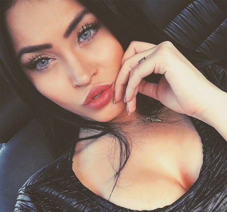 Foto desnuda filtrada de OnlyFans de Claudia Alende