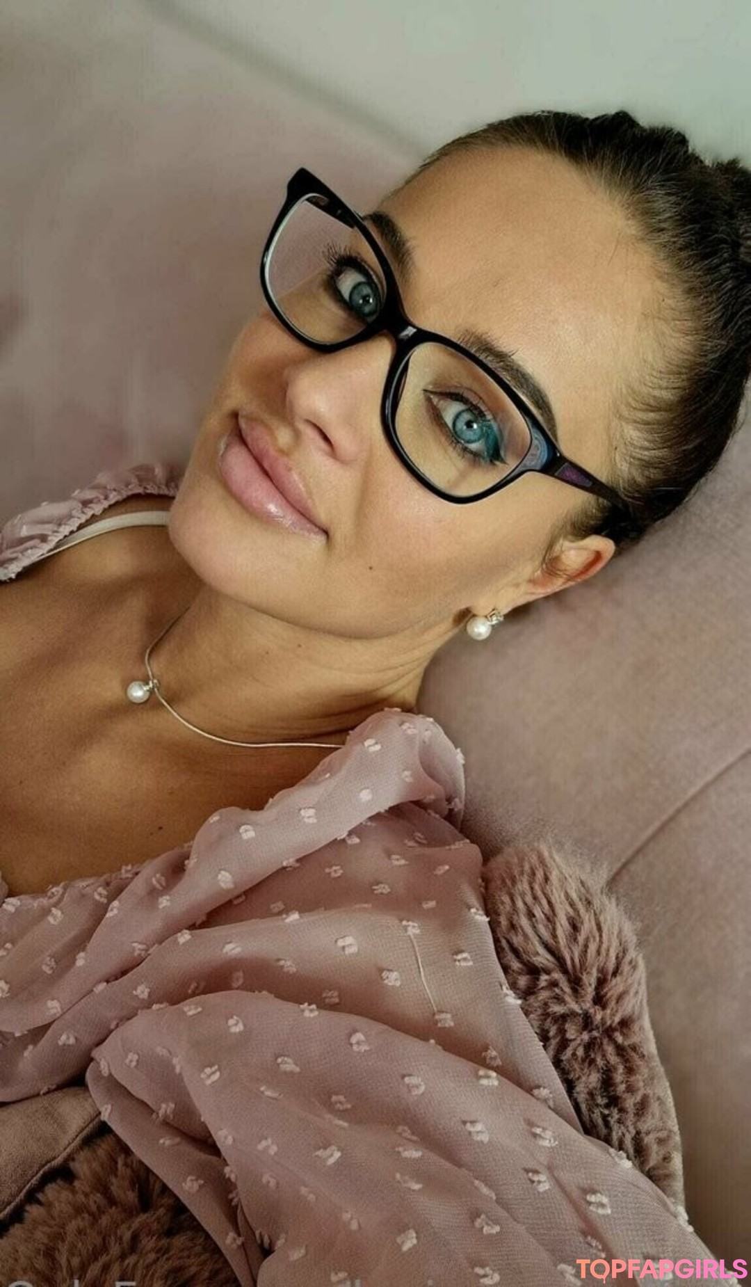 Foto desnuda filtrada de OnlyFans de Leniyoungofficial #20 Foto desnuda filtrada de OnlyFans de Leniyoungofficial #20