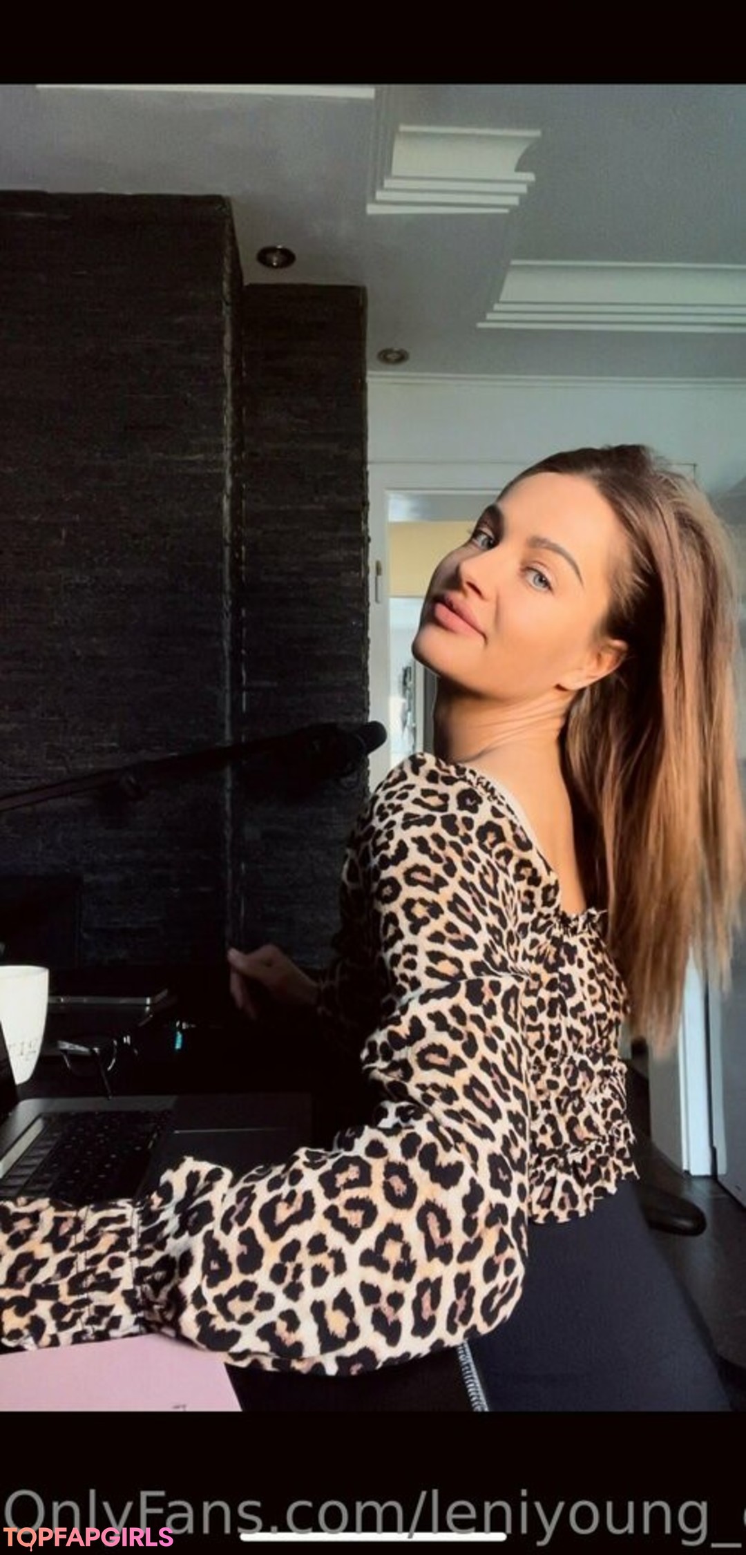 Foto desnuda filtrada de OnlyFans de Leniyoungofficial #90 Foto desnuda filtrada de OnlyFans de Leniyoungofficial #90