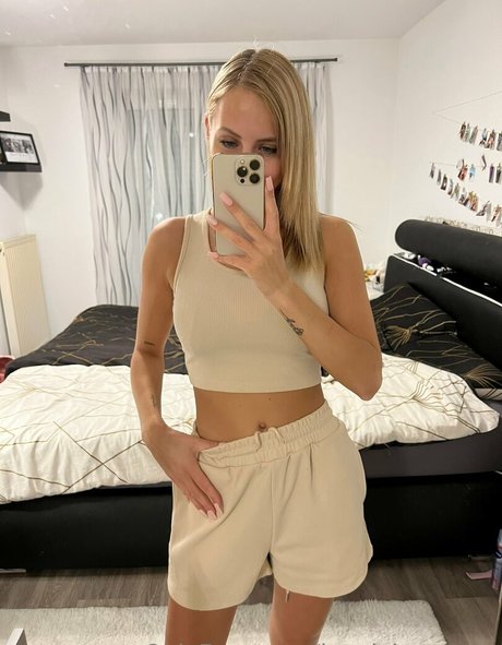 Lovelykatexoxo