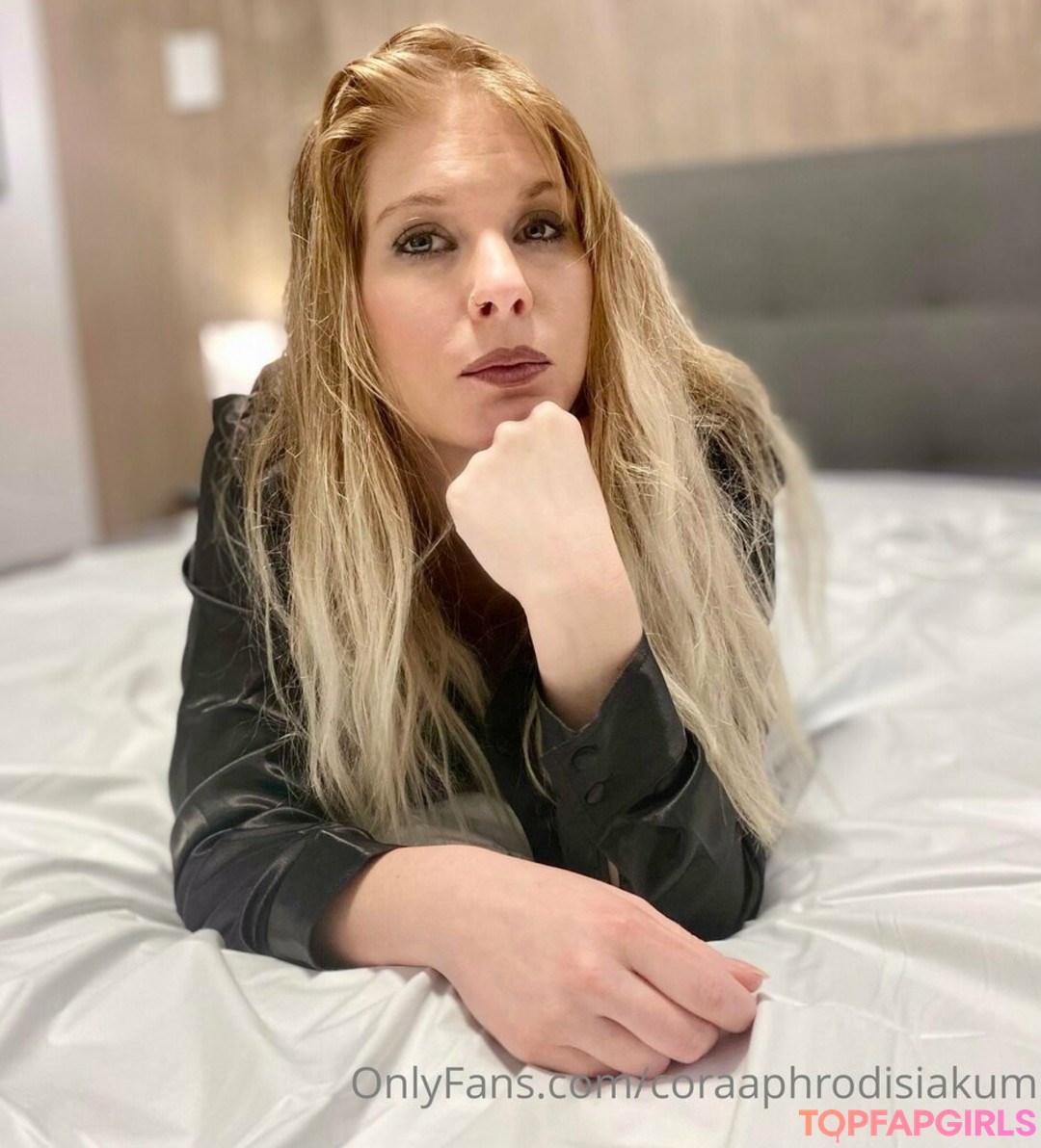 Foto desnuda filtrada de OnlyFans de Coraaphrodisiakum #18 Foto desnuda filtrada de OnlyFans de Coraaphrodisiakum #18