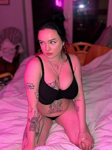 Cutejuliavictoria