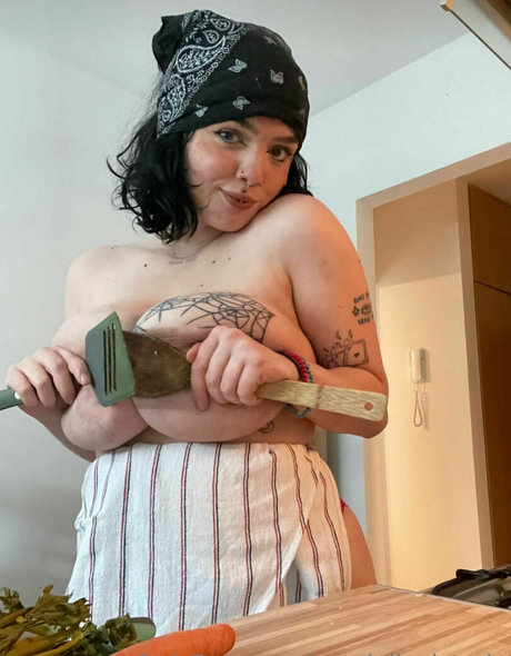 Cutejuliavictoria