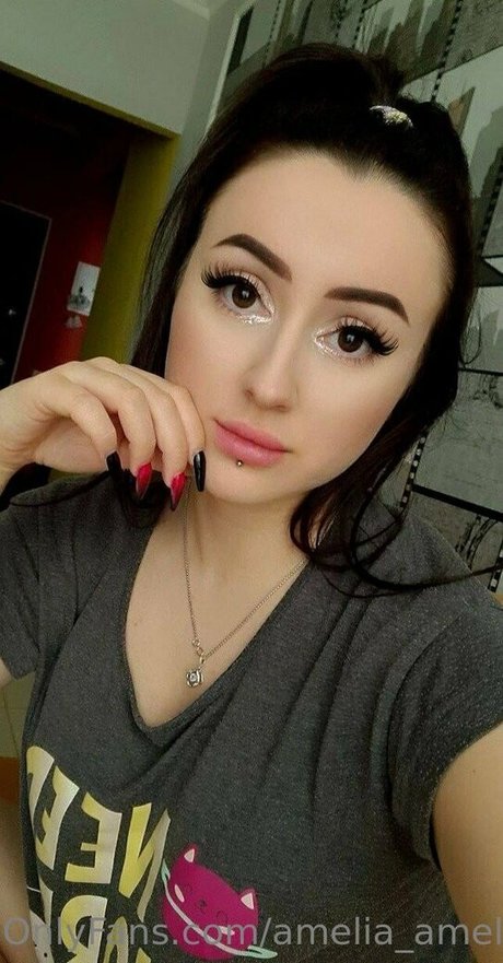 Foto desnuda filtrada de OnlyFans de Ameliaameli