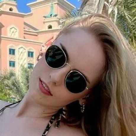 Oksana Neveselaya