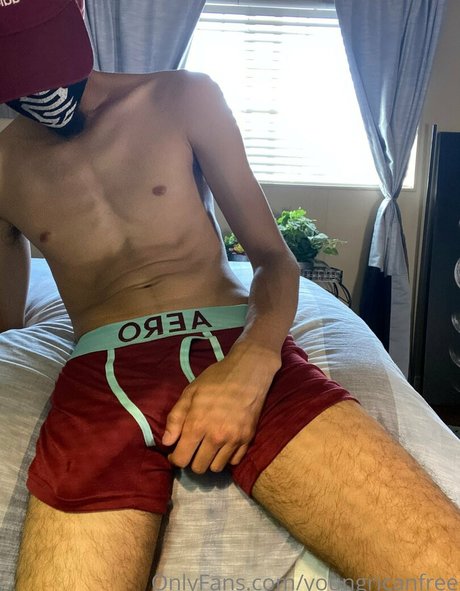 Foto desnuda filtrada de OnlyFans de Youngricanfree