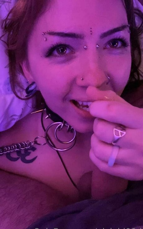 Foto desnuda filtrada de OnlyFans de Pixiebl00d
