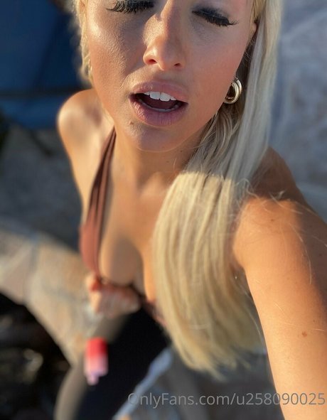Courtneyhuntt