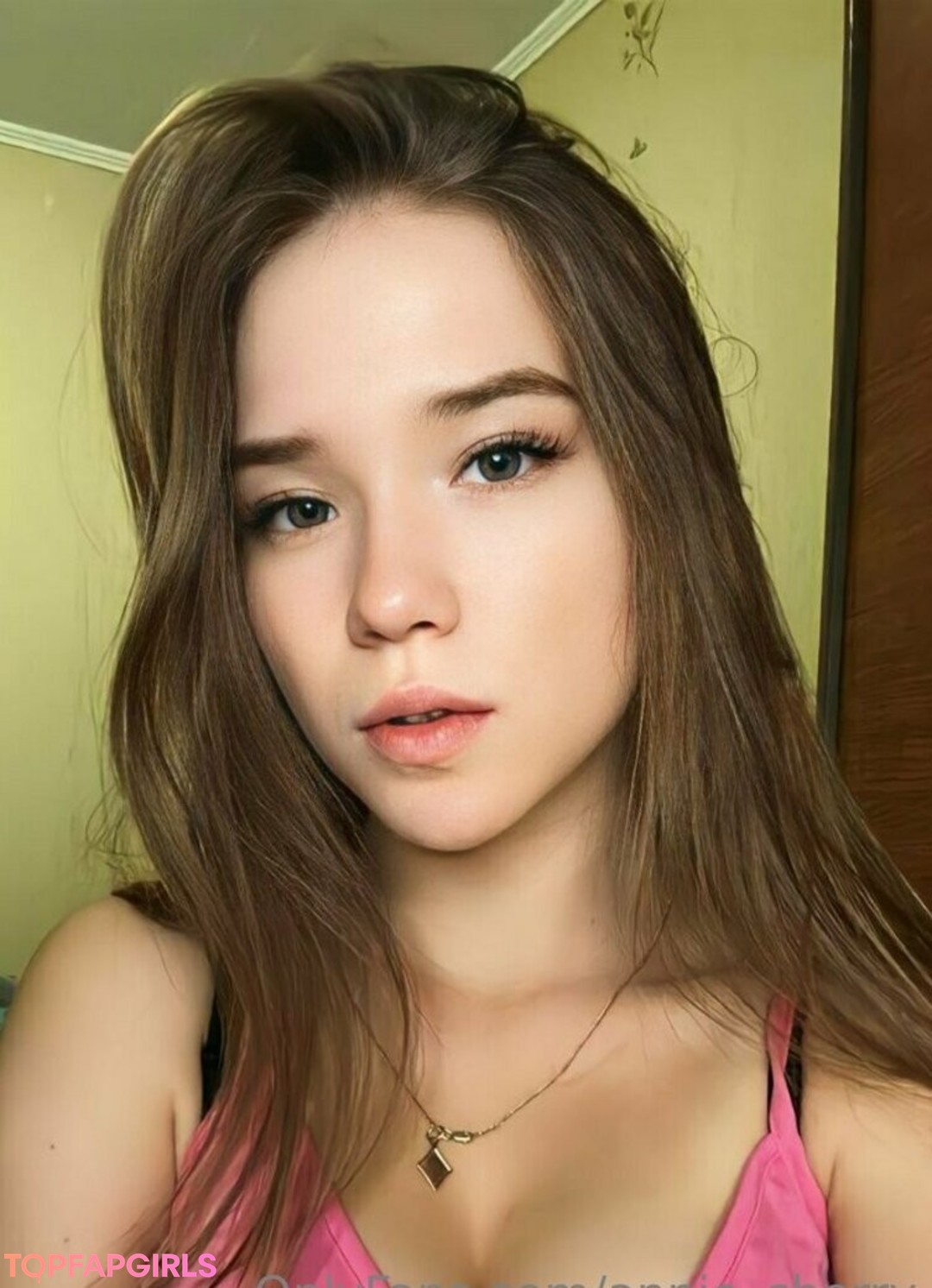 Foto desnuda filtrada de OnlyFans de Anniecherry #92 Foto desnuda filtrada de OnlyFans de Anniecherry #92