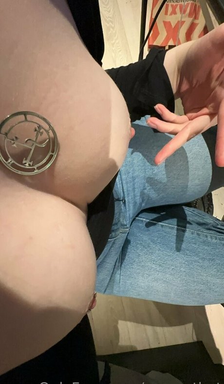 Foto desnuda filtrada de OnlyFans de Evie