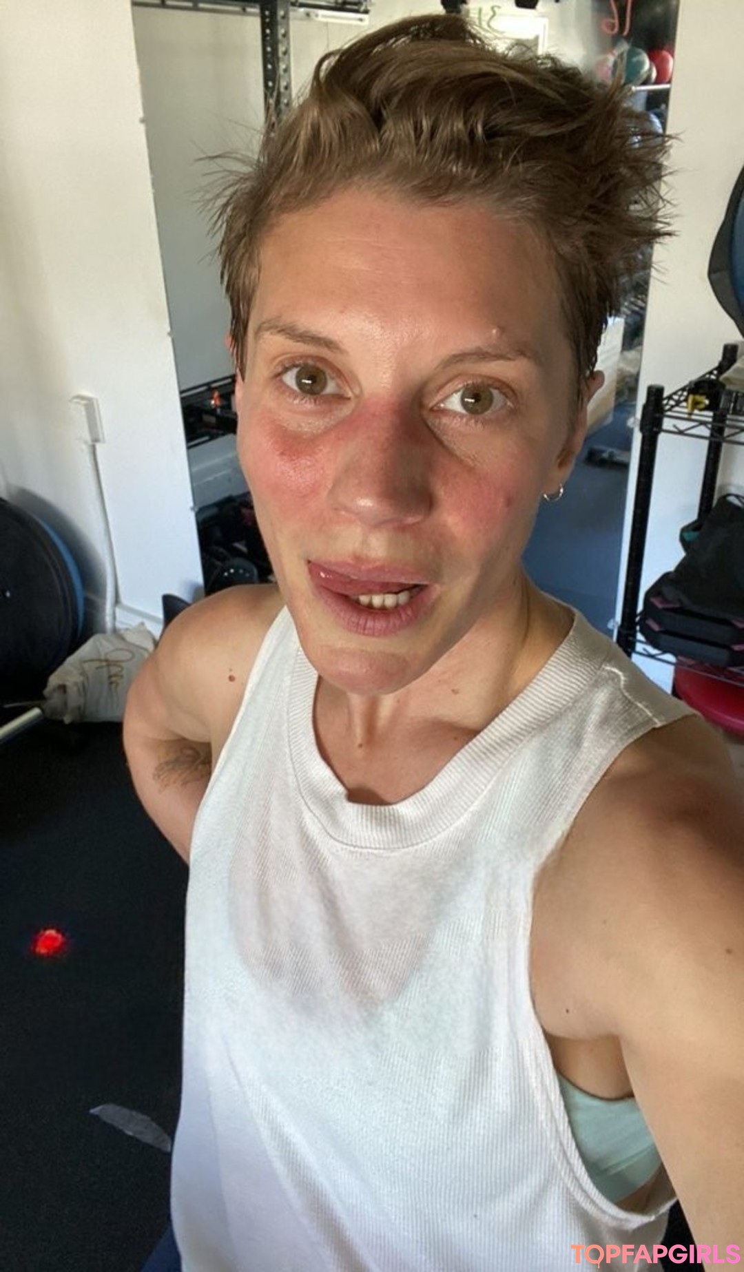 Foto desnuda filtrada de OnlyFans de Katee Sackhoff #9 Foto desnuda filtrada de OnlyFans de Katee Sackhoff #9