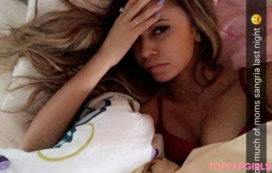 Foto desnuda filtrada de OnlyFans de Vanessa Morgan #98 Foto desnuda filtrada de OnlyFans de Vanessa Morgan #98