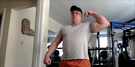 Flexbigmuscle