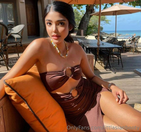 Foto desnuda filtrada de OnlyFans de Petite19japan