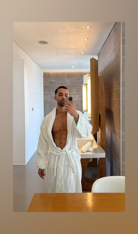 Foto desnuda filtrada de OnlyFans de 1995
