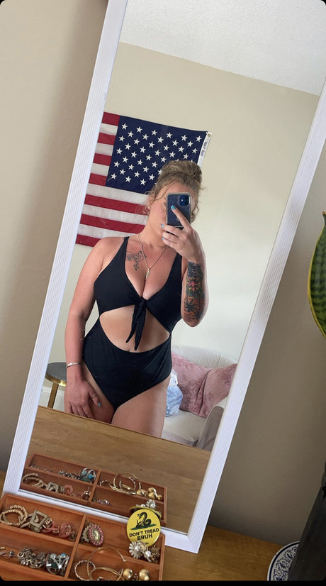 Foto desnuda filtrada de OnlyFans de Emilygrey